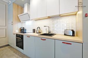 City Center - Riverside by Apartmore