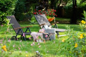 Hotels Logis Hostellerie la Chaumiere : photos des chambres