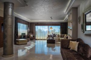 Callista Luxury Residences