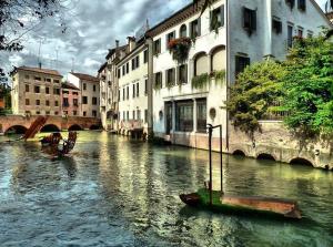 Holiday Treviso Suite LOMBARDI