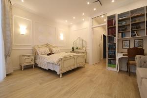 Luxurious Athenian Apartment - 4hvězdičkové hotely ve městě Atény
