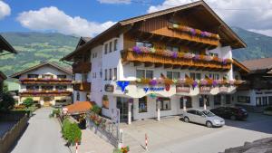 3 hviezdičkový hotel Central Hotel & Apart mit Landhaus Central Fügen Rakúsko