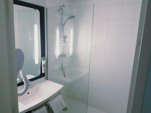 Hotels ibis Clermont Ferrand Nord Riom : photos des chambres