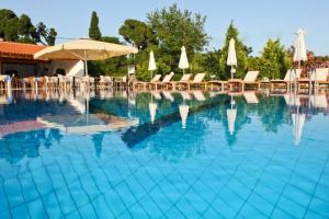 Sunset Studios & Apartments Skiathos Greece