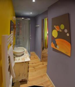 B&B / Chambres d'hotes L'Atelier d'Aubiac : photos des chambres