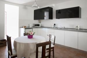 Three-Bedroom Apartment room in Quinta dos Álamos