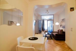 Florianska Duza II room in P&J Apartments Floriańska