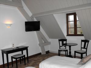 Hotels L'Oree des Chenes, The Originals Relais (Relais du Silence) : photos des chambres