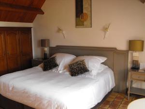 Hotels L'Oree des Chenes, The Originals Relais (Relais du Silence) : photos des chambres