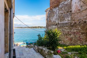 Calypso Old Town Apartment with Sea View by Konnect Corfu Greece