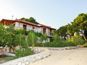 Sunset Studios & Apartments Skiathos Greece