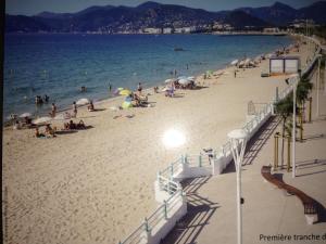Appartements Cannes Terrace Beach Front & Sea view : photos des chambres
