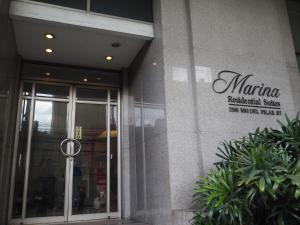 Suites de Marina Manila with Netflix
