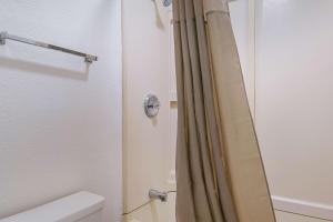 Queen Room room in Motel 6-Knoxville TN - North