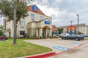 达拉斯TX6号一室公寓酒店 - 法默斯布兰奇