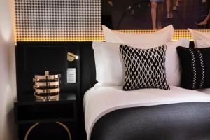 Hotels Hotel Dress Code : photos des chambres