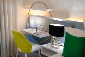 Hotels Hotel Dress Code : photos des chambres