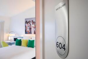 Hotels Hotel Dress Code : photos des chambres