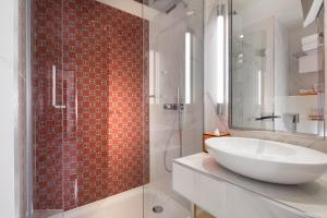 Hotels Hotel Dress Code : photos des chambres