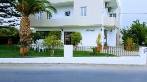 Mastorakis Hotel and Studios