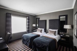 Grand Twin Room room in The Chester Hotel