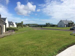 Ballinskelligs Holiday Homes - Stone Cottage