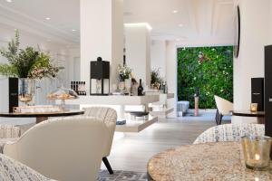 Hotels Hotel Dress Code : photos des chambres