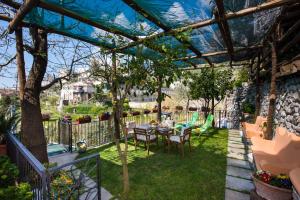 Villa Laura amazing breakfast,private outdoor hot tub, Positano experience