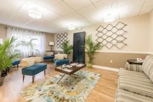 塞巴斯蒂安贝斯特韦斯特普勒斯套房酒店 - 因迪兰提克