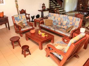 Shared lounge/TV area