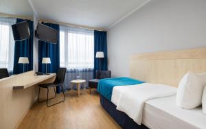 Standard Single Room with River View room in Saint-Petersburg Hotel