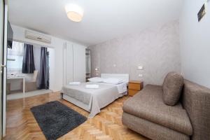 Villa Makarana Apartments 