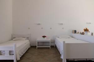 Armadoros Hotel / Ios Backpackers Ios Greece