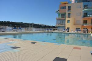Beautiful Apartment In Albufeira Marina