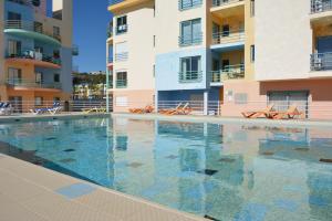 Beautiful Apartment In Albufeira Marina