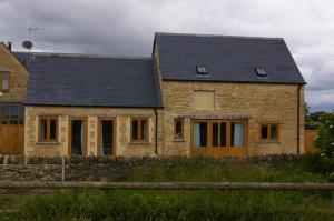 Ty Nant Cottages and Suites