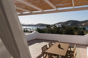 Armadoros Hotel / Ios Backpackers Ios Greece