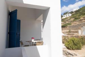 Armadoros Hotel / Ios Backpackers Ios Greece