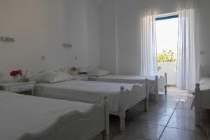 Armadoros Hotel / Ios Backpackers Ios Greece