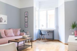 Chic and Cosy Flat in Plaka by UPSTREET