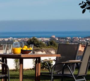 Villa Orlando by Aguilarent