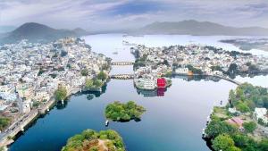 Oolala - Your lake house in the center of Udaipur