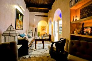 Riad Emotion