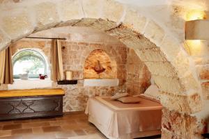King Suite with Pool View