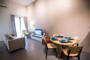 Deluxe Two-Bedroom Apartment room in KL Sentral Bangsar Suites (EST) by Luxury Suites Asia
