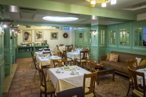 City Hotel Apollonion Euritania Greece