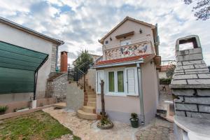 Apartmani M I R J A N A