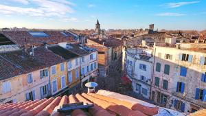 Place de la Roquette, centre historique