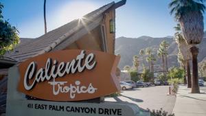 Caliente Tropics hotel, 
Palm Springs, United States.
The photo picture quality can be
variable. We apologize if the
quality is of an unacceptable
level.