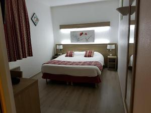 Contact Hotel Utah Beach Carentan - Anciennement Kyriad
